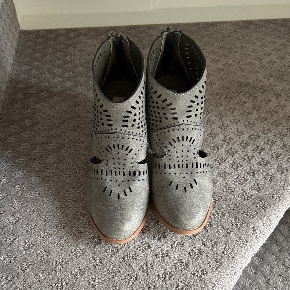 Very G Brand Gray Perforated Ankle Booties